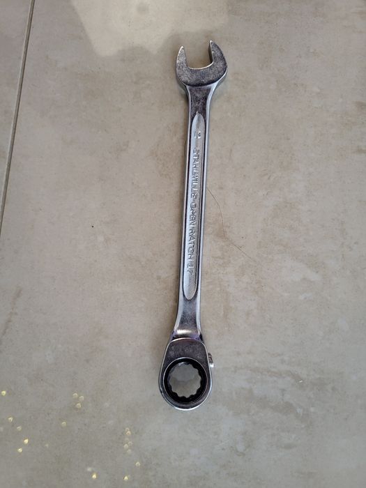 Klucz płaskooczkowy z grzechotką stahlwille