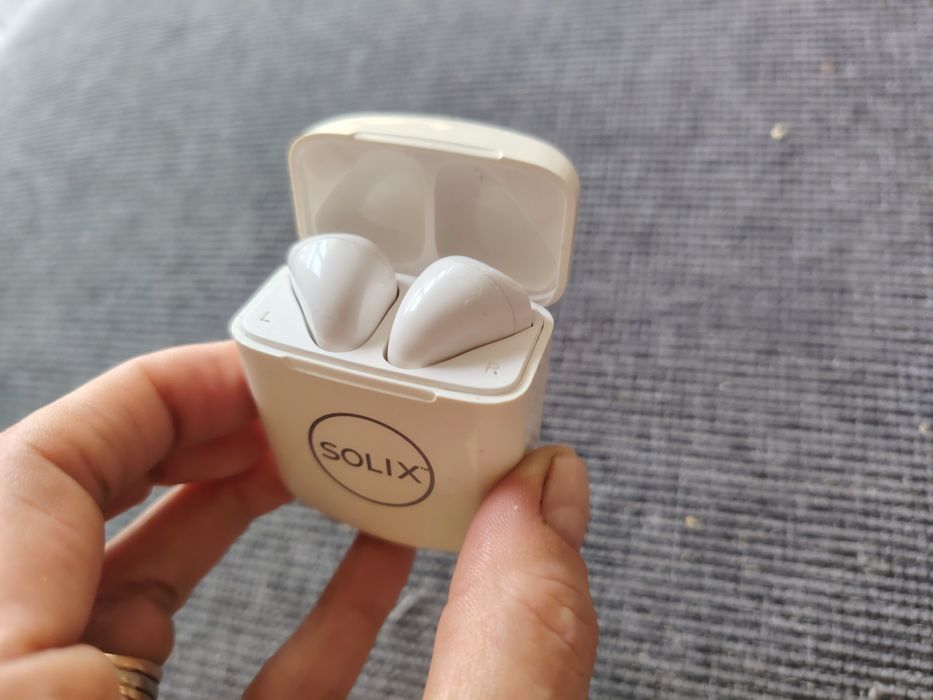 Solix_ Bezprzewodowe Słuchawki Douszne_Białe