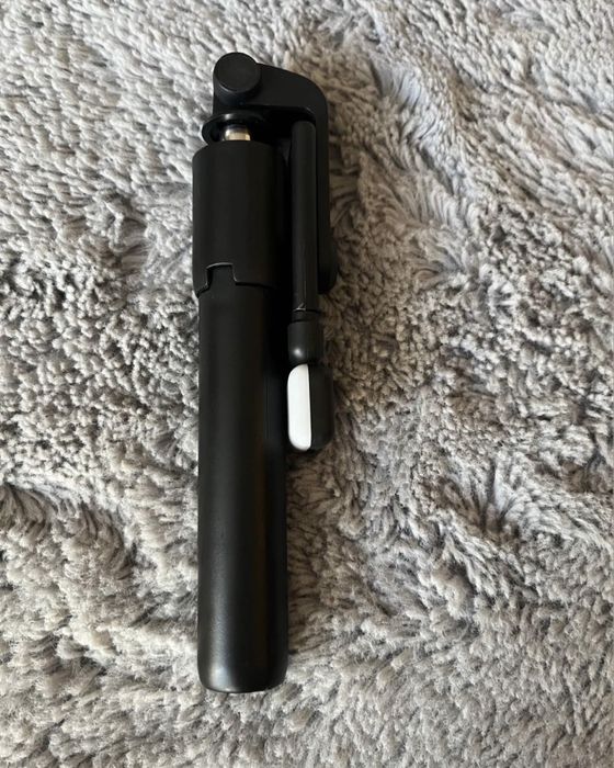 Syatyw Selfie stick …………