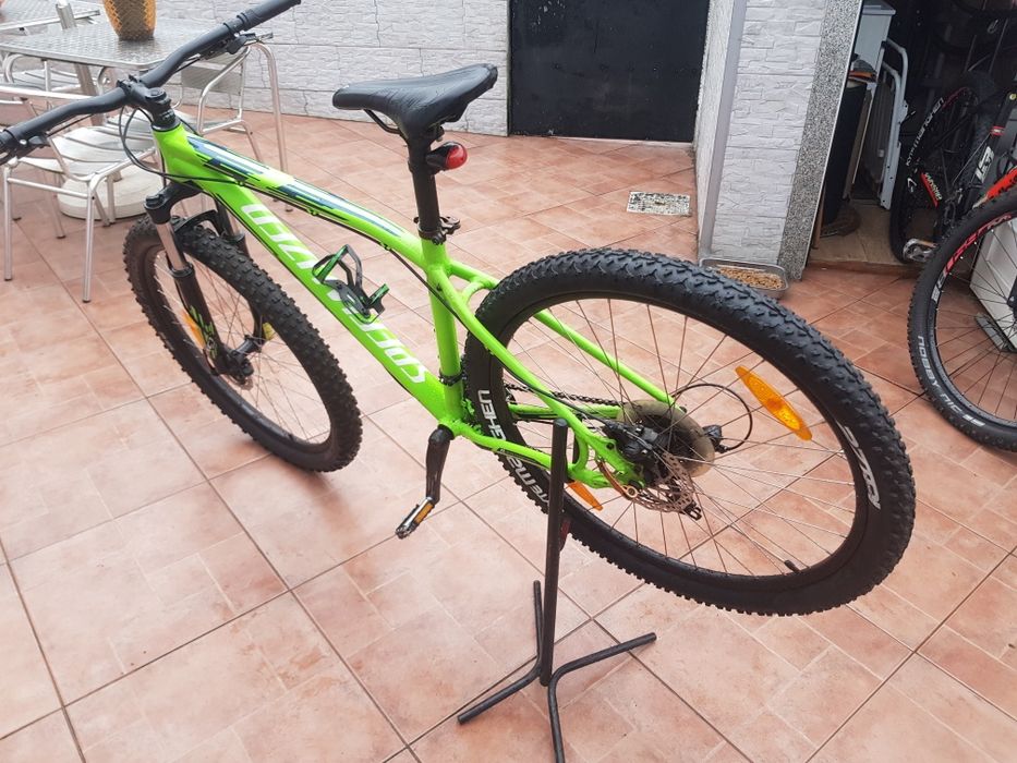 Bicicleta roda 27.5 com revisão feita tudo a funcionar sem problemas