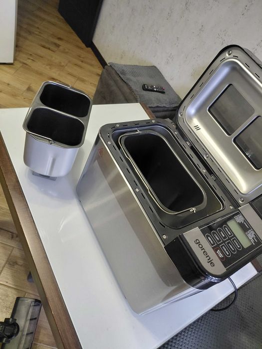 Хлібопічка Gorenje BM 1400 E