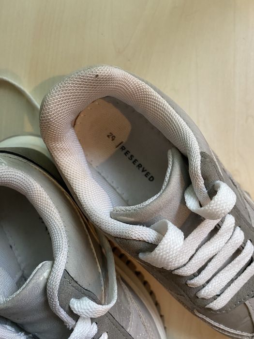 Продам кроссовки для мальчика Reserved