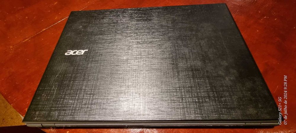 Acer Aspire E15 - Excellent Condition -64752320435842120