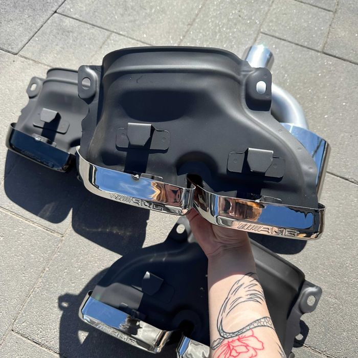 Насадки нові на вихлопні труби Mercedes W204 W218 W447 W221 W222 W223