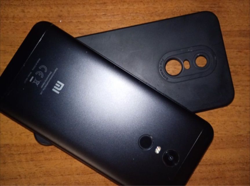 Продам Xiaomi Redmi 5 Plus