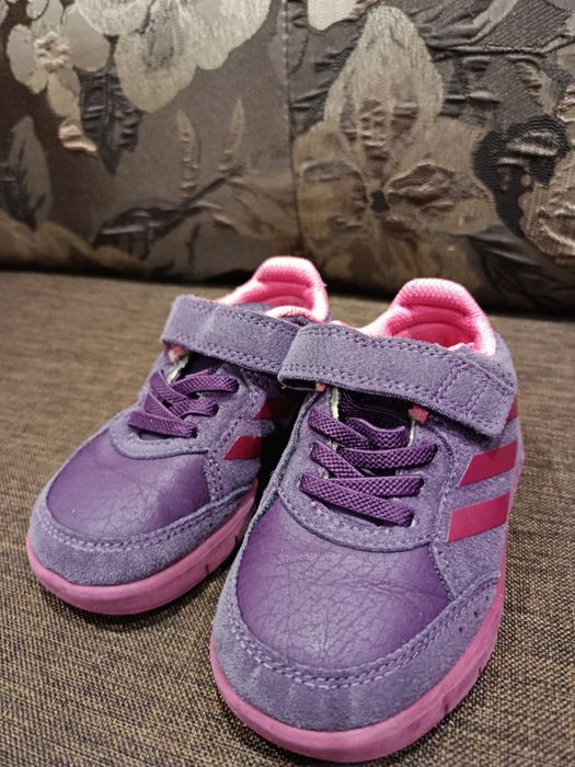 Кросівки для дівчинки