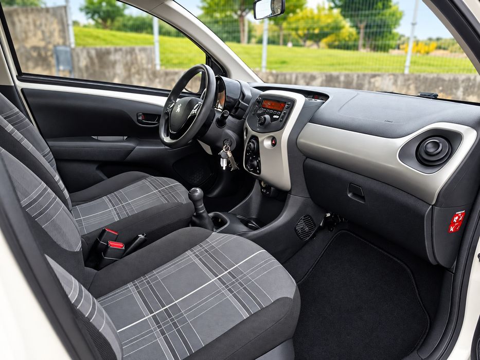 Peugeot 108 Active — photo 4