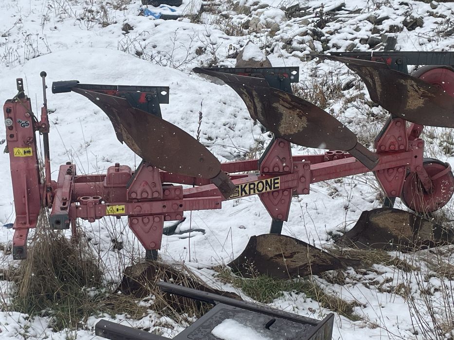 Płóg 3 skibowy obrotowy krone, obrót mechaniczny