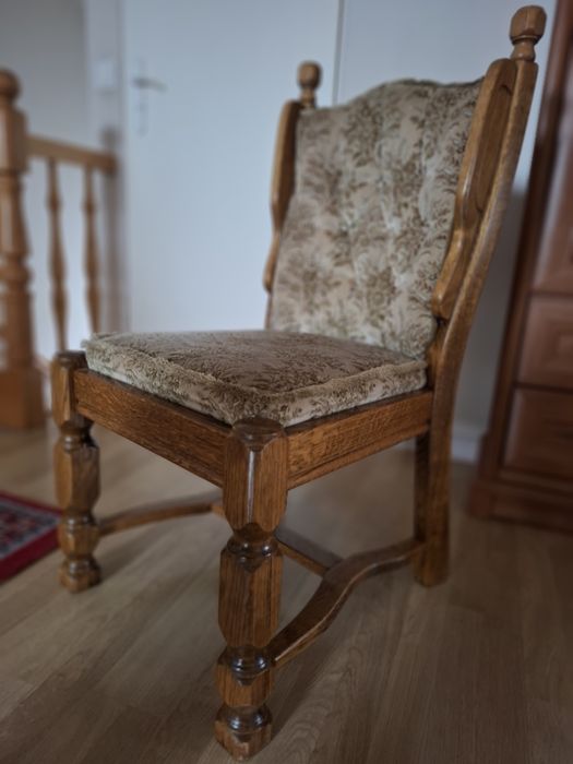 Zestaw rozkładany stół dębowy z krzesłami