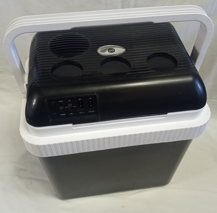 Универсальный автохолодильник ON Cooler Box CRX100, 25 л