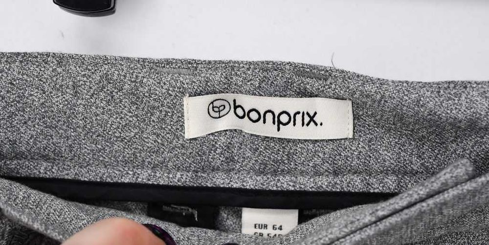 Eleganckie spodnie garniturowe Bonprix 64 szare