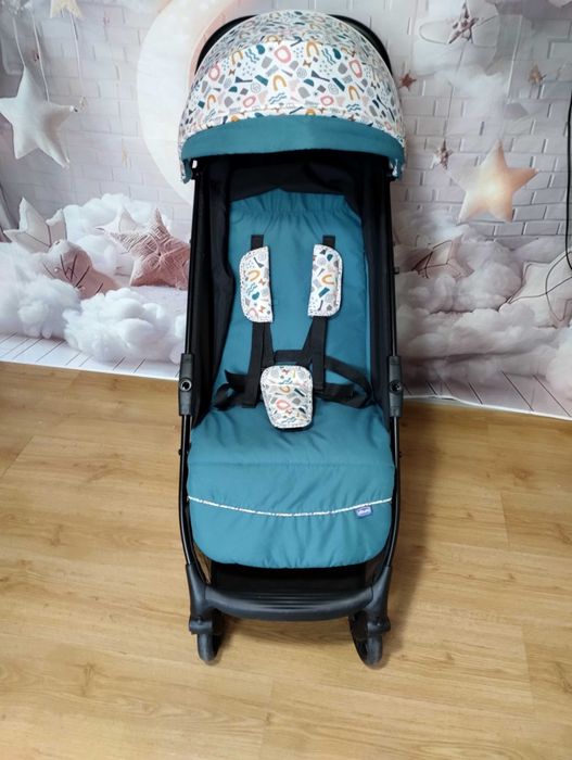 Wózek spacerowy Chicco GLEE lekki, kompaktowy, do 22 kg