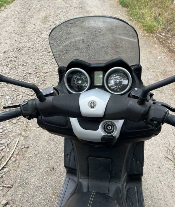 Yamaha X-Max 125 2011