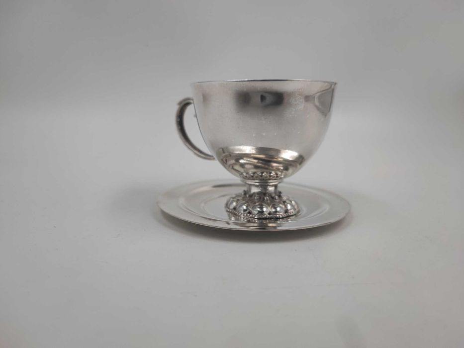 Срібна кавова пара на ажурній ножці, об'єм 100 мл ; ХЮЗ, Україна