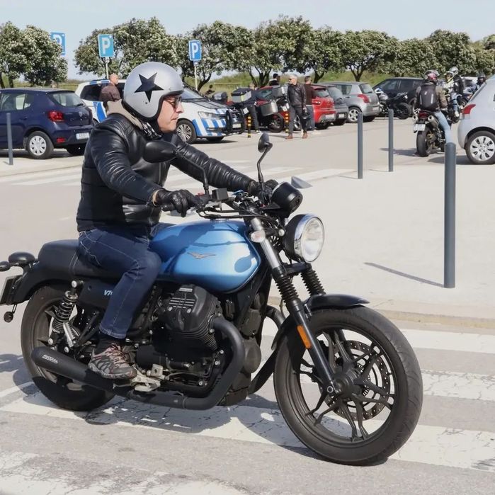 Moto Guzzi V7 III