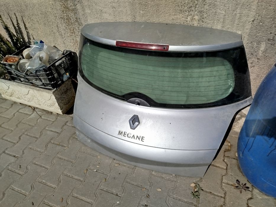 Megane. 2 peças.