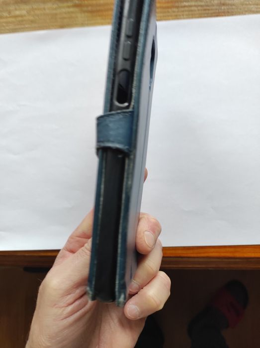 Продам чехла до Xiaomi  Redmi Note 9 Pro