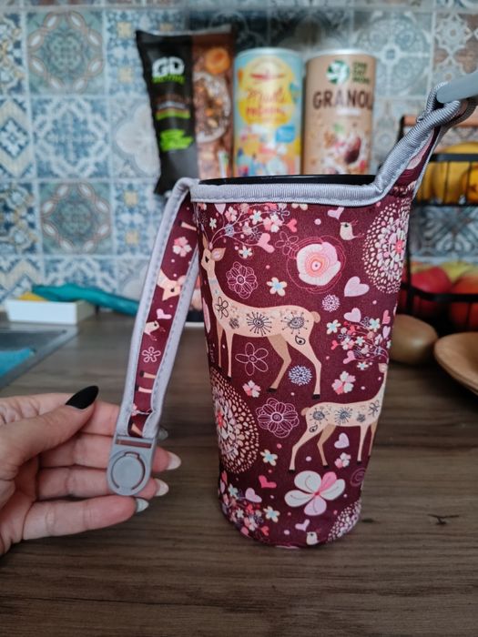 Pokrowiec/etui na kubek termiczny lub butelkę