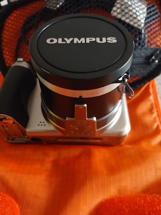Olympus SP-800UZ
