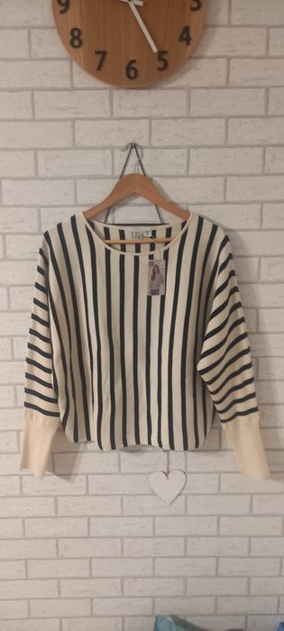 Sweter w paski M