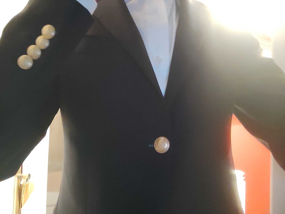 Blazer azul escuro botões dourados Novo- Oficina Mustra