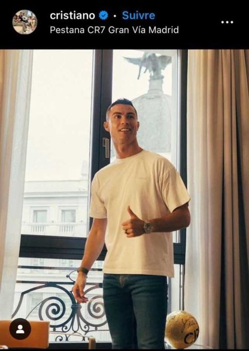 Bola autografada CR7+Certificado de oficialidade e Foto plastificadas