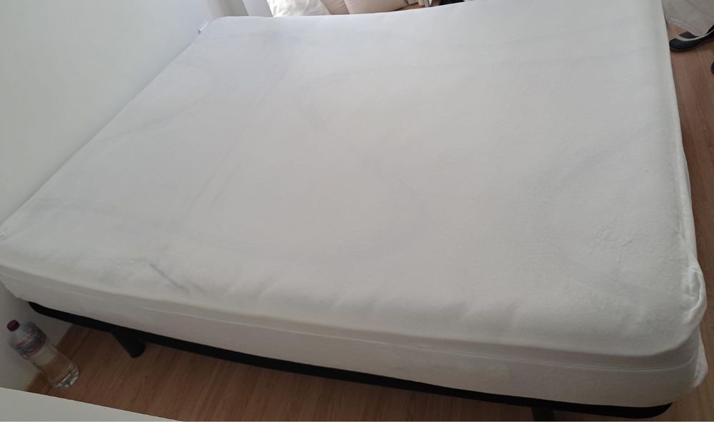 Base forrada e colchão pikolin