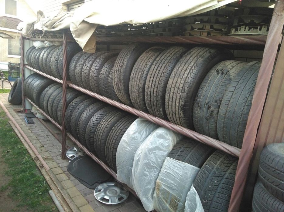 Резина 215/65/16