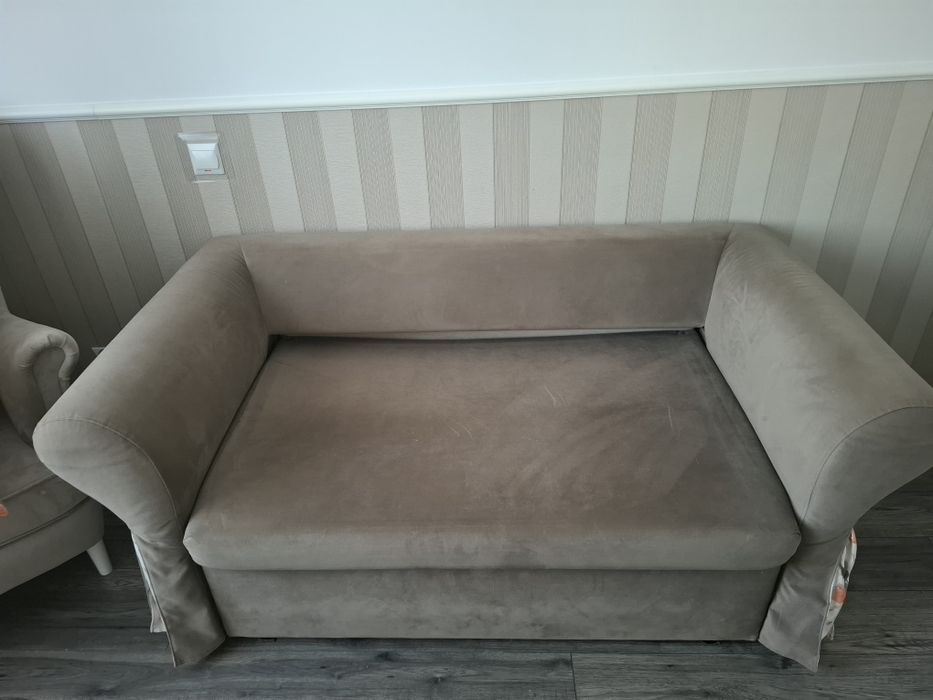 Sofa dwuosobowa rozkładana