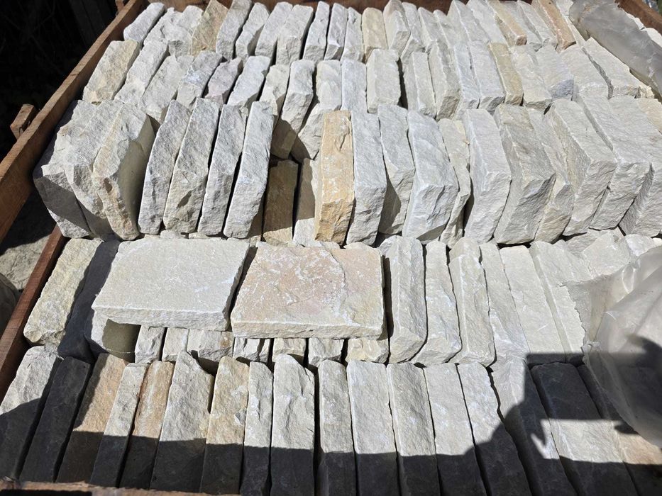 Pedras em granito, grès, calcario