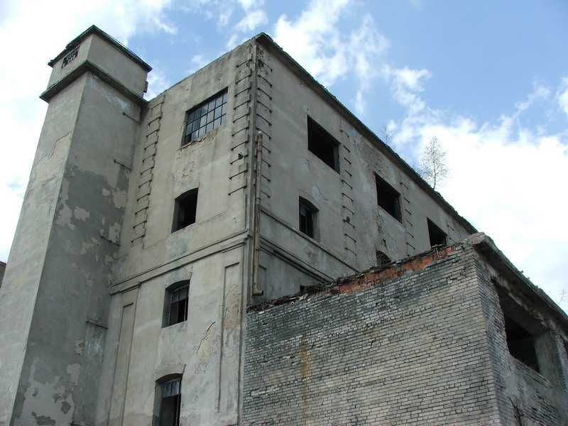 Na sprzedaż budynek użytkowy do remontu 1386 m2, Wola Krzysztoporksa