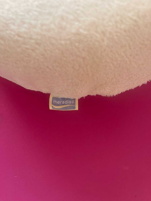 Подушка для подорожей  Meradiso