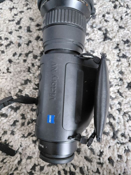 Monookular obserwacyjny Zeiss Victory NV 5.6x62T*