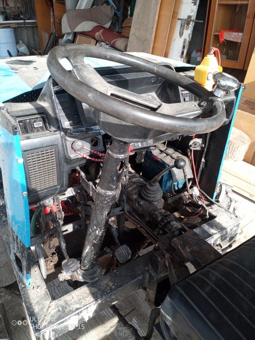 Продам Трактор 4х4 ,гідравліка електрична підйом 180кг двигун 24 кс