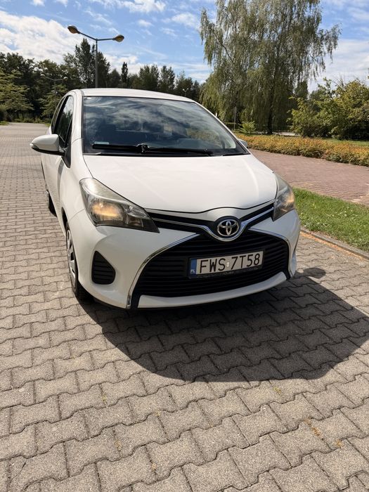 Toyota Yaris 1.0 2015 | 186 tys. km | NOWE opony + akumulator