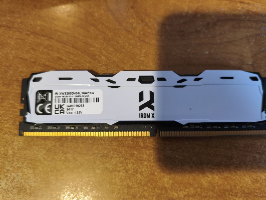 GOODRAM 16GB DDR4 3200mhz CL16 IRDM X White