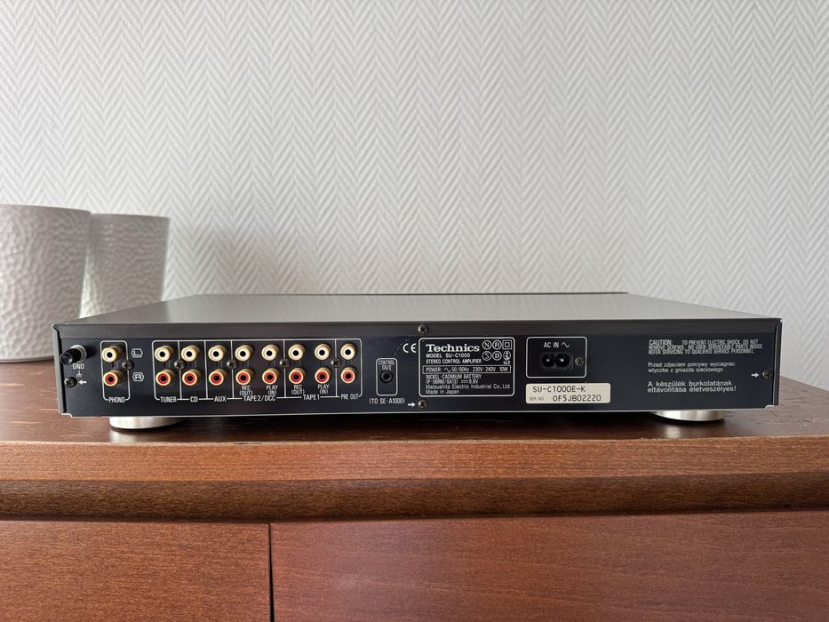 Przedwzmacniacz Technics SU-C1000