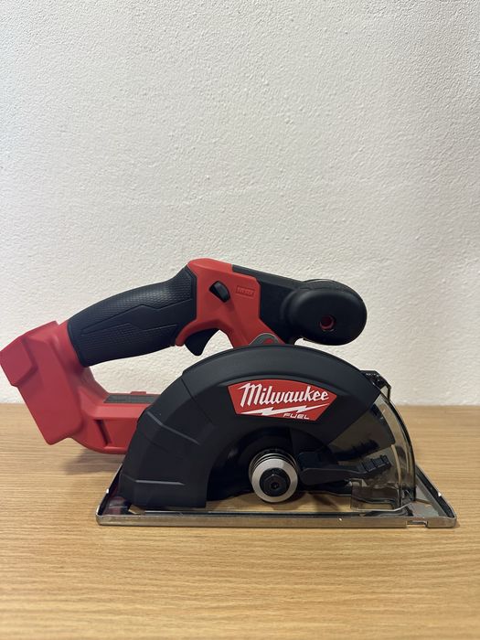 Дискова пила по металу Milwaukee 2782‑20