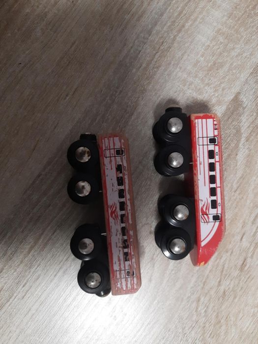 Tory drewniane Ikea plus wagoniki