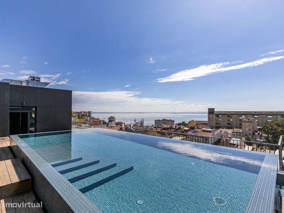 Apartamento T2 com Suite, Estacionamento e Piscina no Terraço - Vis...