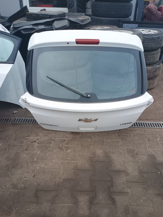 Klapa bagażnika drzwi błotnik Chevrolet cruze HB gaz