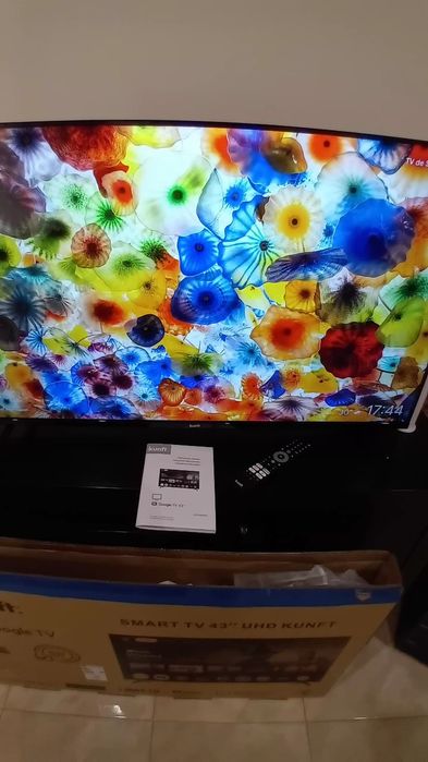 Smart TV Kunft 43" 4K UHD