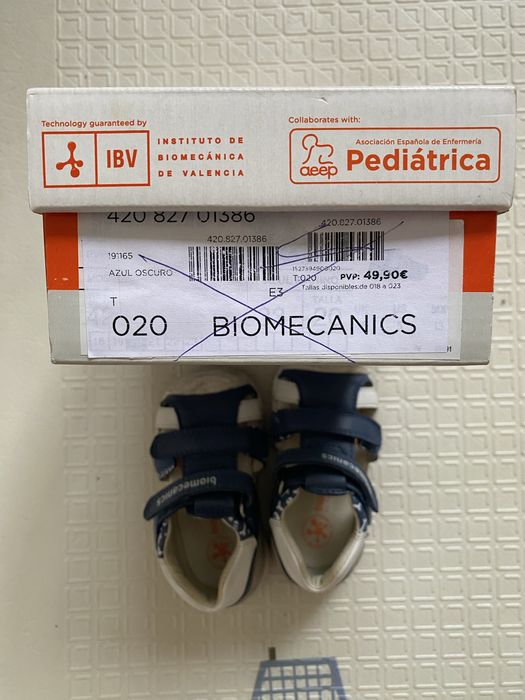 Сандалі Biomecanics 20р
