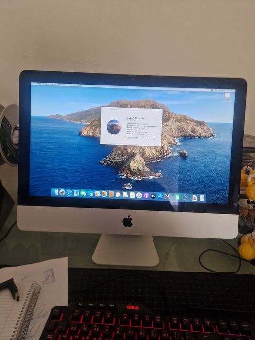 Folded iMac 21476178062194124800