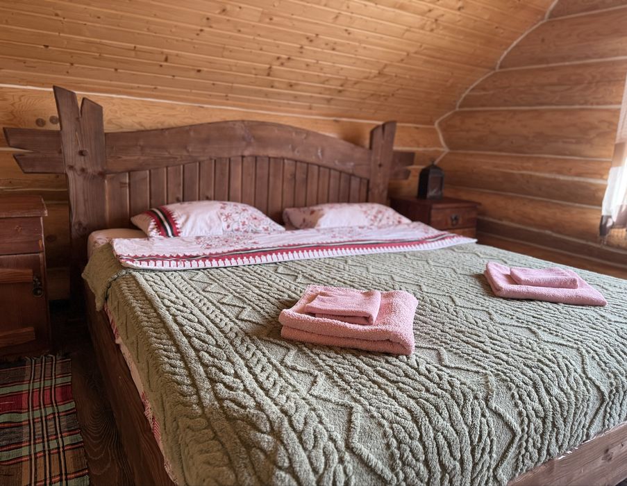 Маєток "У Ґазди"   поблизу о.Синевир