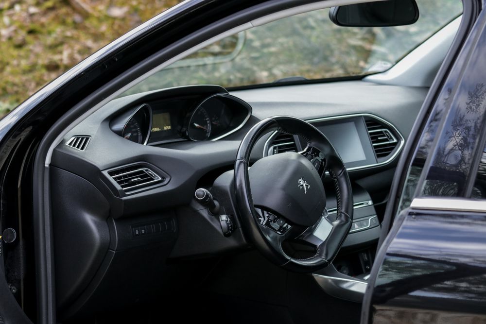 Peugeot 308 Allure/GT Line 1.6 hdi - 120 cv
