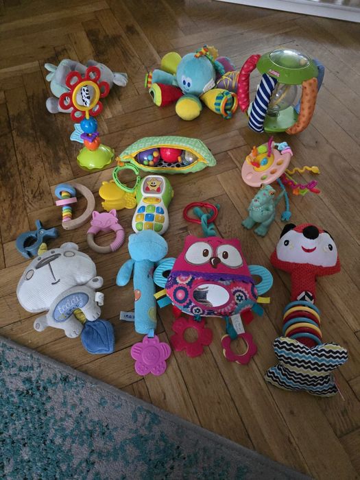 Zestaw zabawek dla niemowlaka