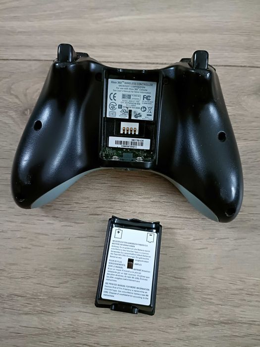 Kontroler Xbox360 / pad Xbox 360 /Microsoft /bezprzewodowy sprawny 5-1