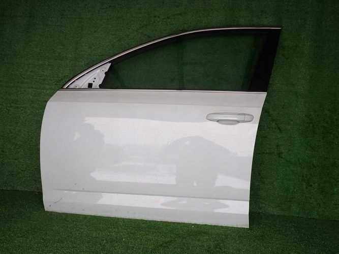 Двері до Skoda Octavia