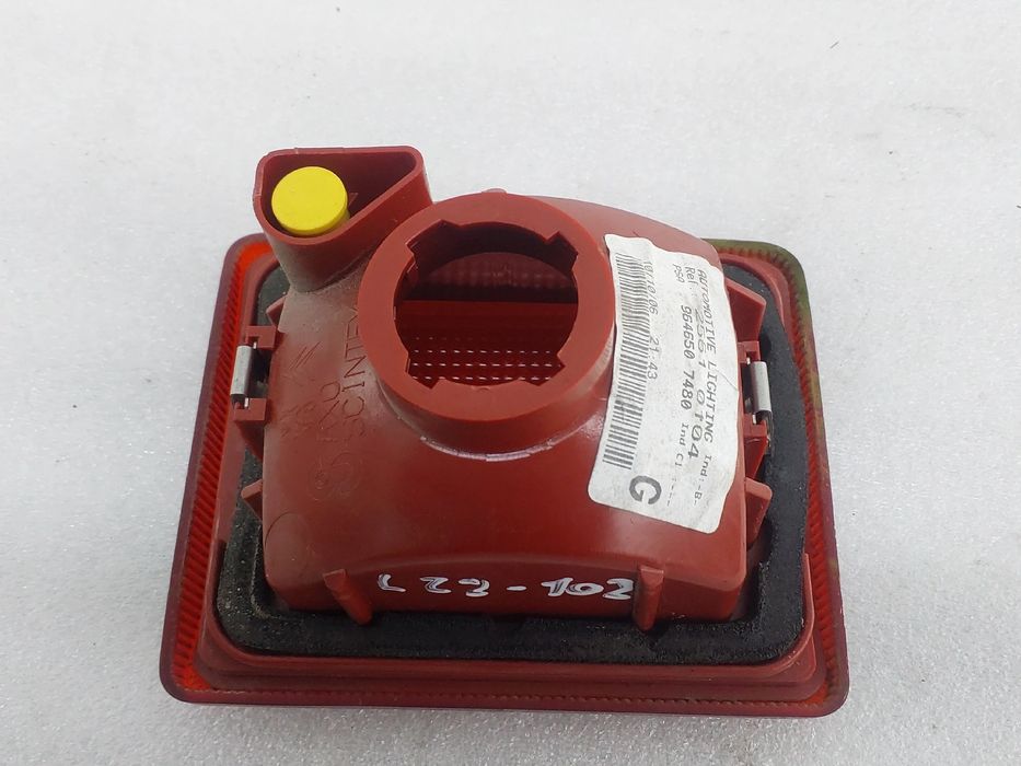 Farolim nevoeiro trás esquerdo PEUGEOT 407 SW (6E_)